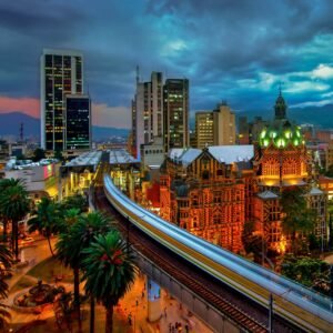 city tour bogotá: monserrate, centro histórico y museos.