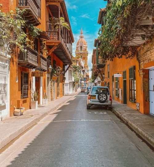 city tour bogotá: monserrate, centro histórico y museos.